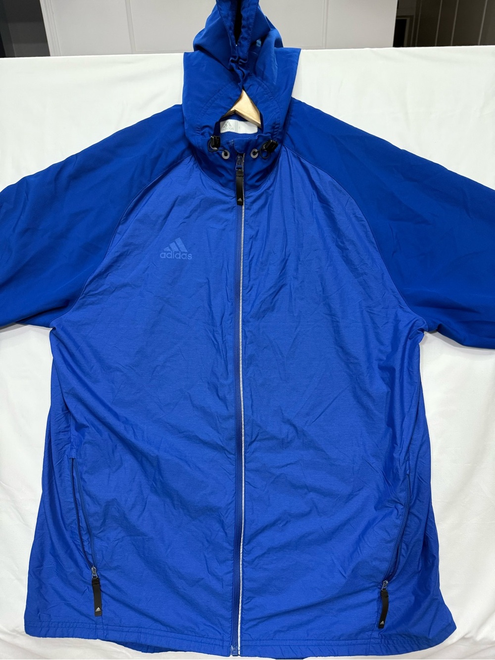 Adidas Mens XL royal Blue Hooded Running Jacket Full Zip Lightweight Windbreaker